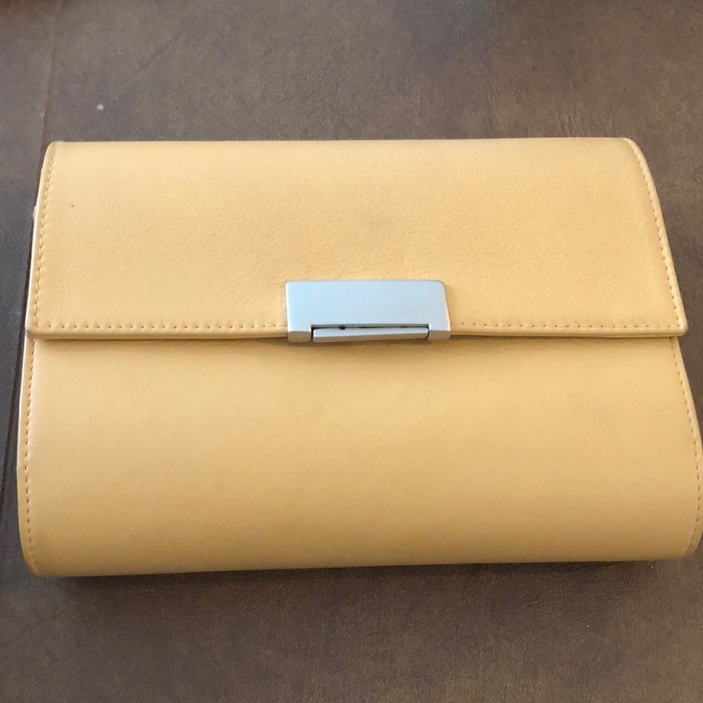 LEATHER CLUTCH OR SHOULDER BAG EUC